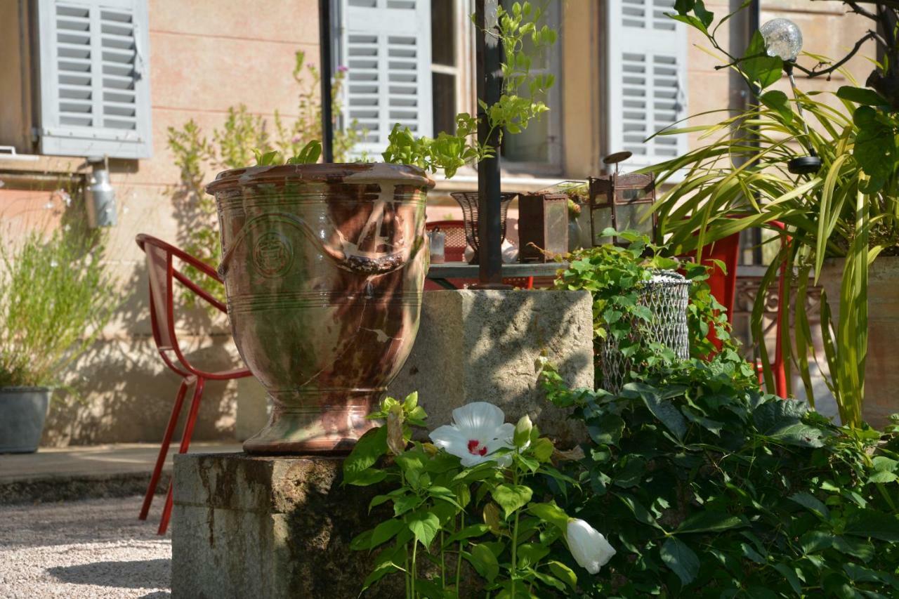 Les Passiflores Grasse Eksteriør bilde